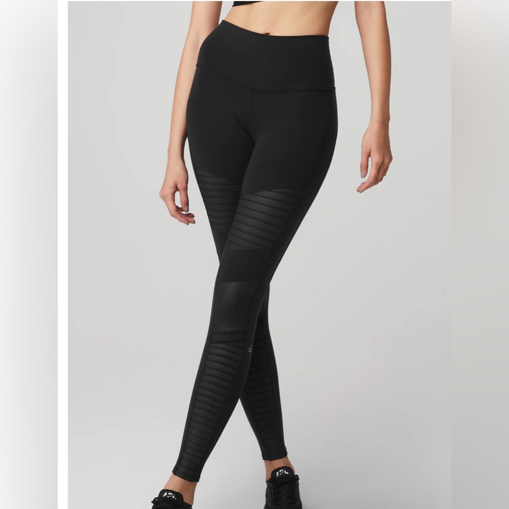 Alo Yoga Moto Legging